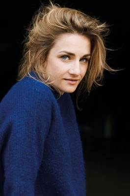 Schauspieler Portrait von Karoline Teska. © Phillip Zwanzig